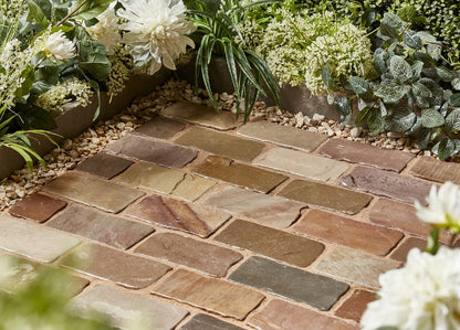 Natural Tumbled Cobble Setts 200 x 100mm Dakota Pallet Qty : 600